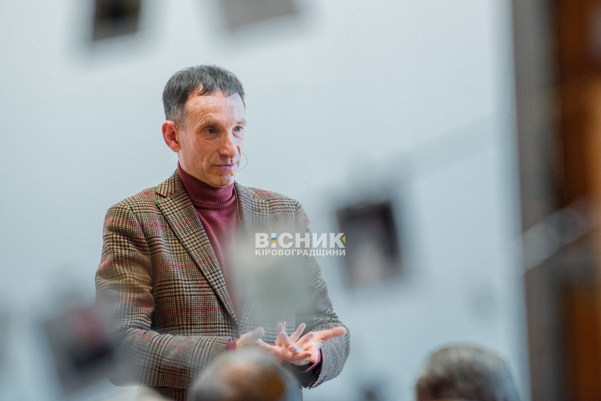 «Центр — не провінція»: зустріч з Віталієм Портніковим у Кропивницькому