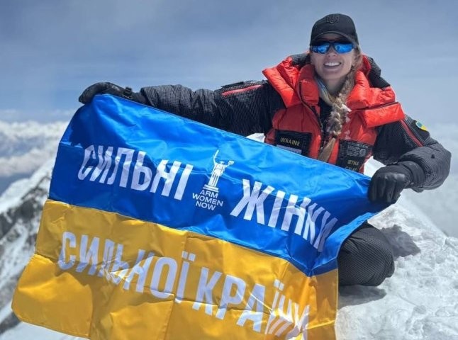 Українка Ірина Галай підкорила сьому за висотою вершину світу — гору Дхаулагірі