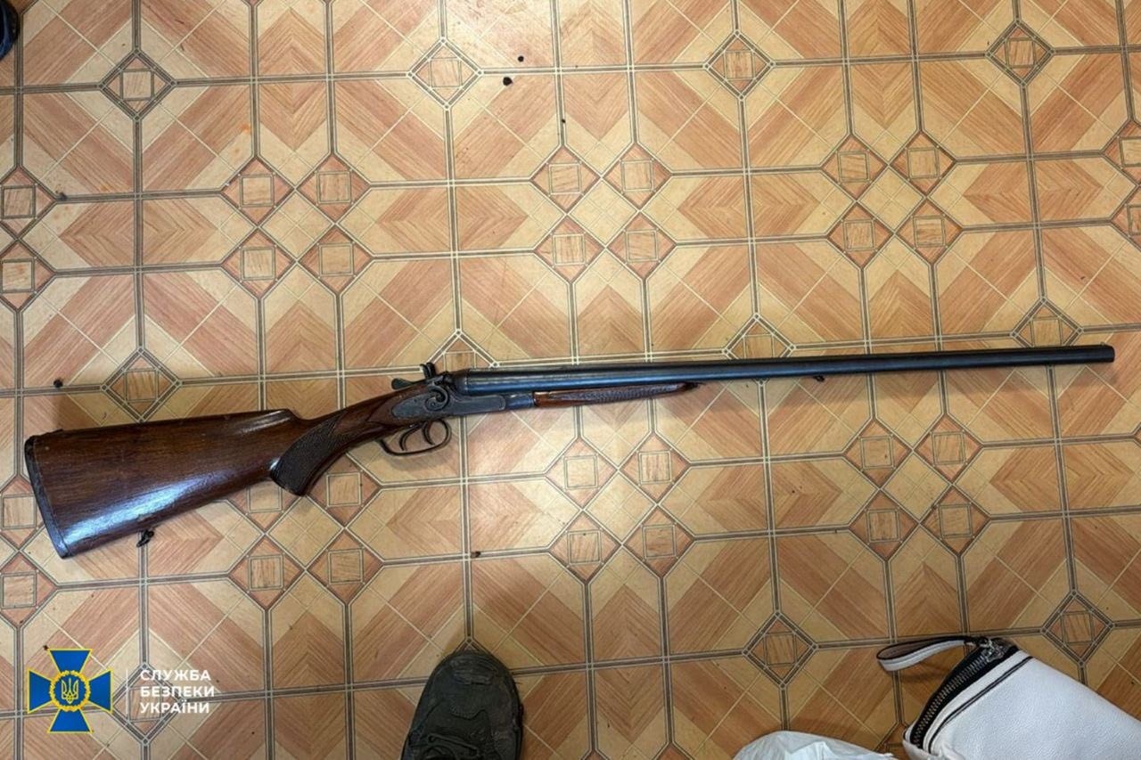 СБУ затримала підлітків, яких рф вербувала для терактів у школах