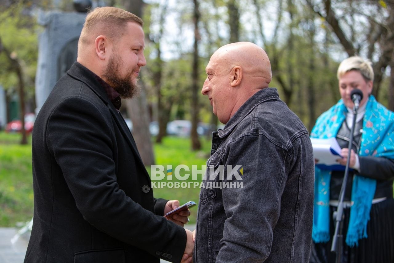 У Світловодську вшанували пам'ять жертв і героїв Чорнобиля