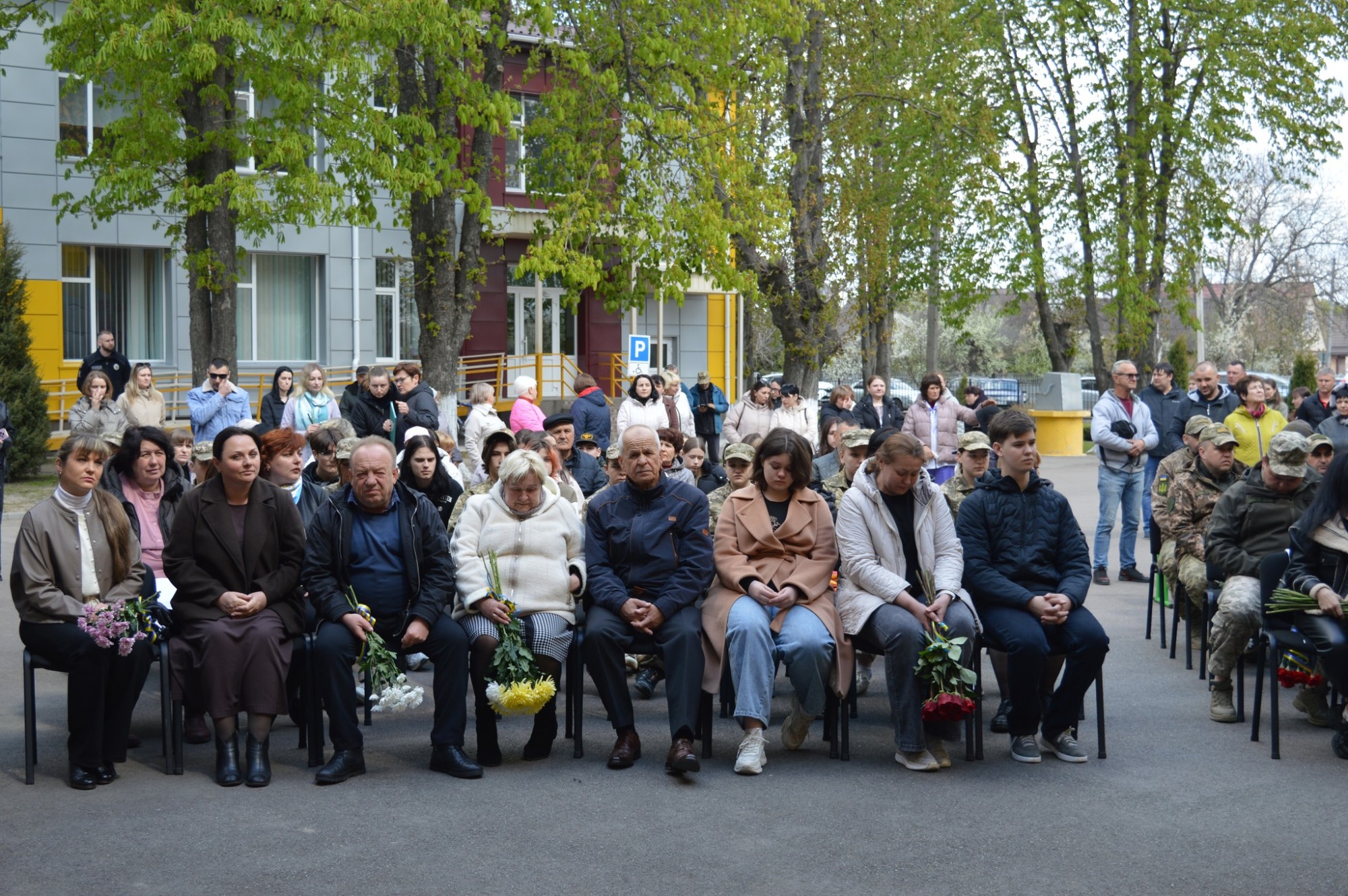 В Олександрівському ліцеї №1 відкрили меморіальні дошки чотирьом загиблим захисникам