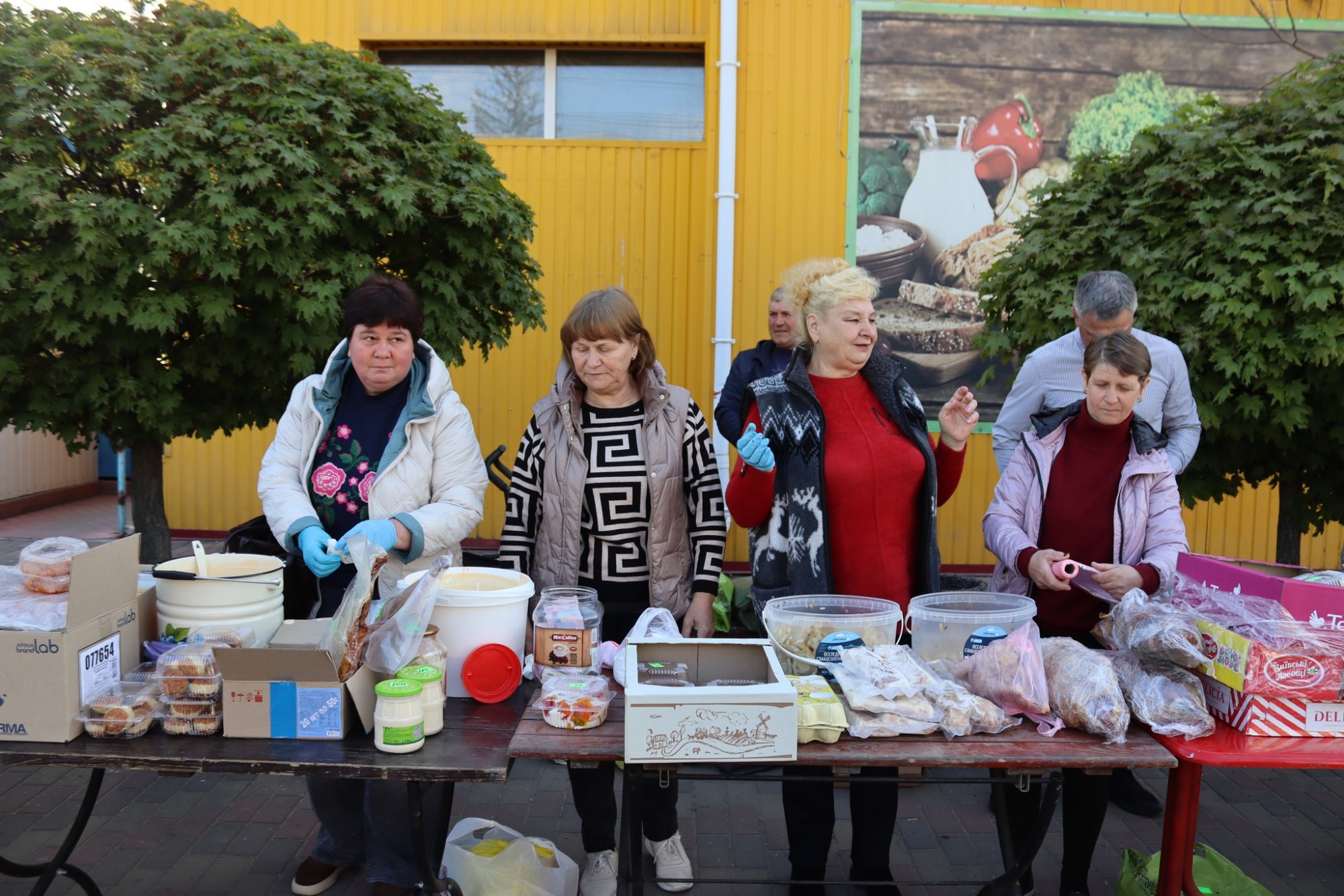У Добровеличківці на благодійному ярмарку зібрали 263 000 гривень для 40-ї бригади ЗСУ