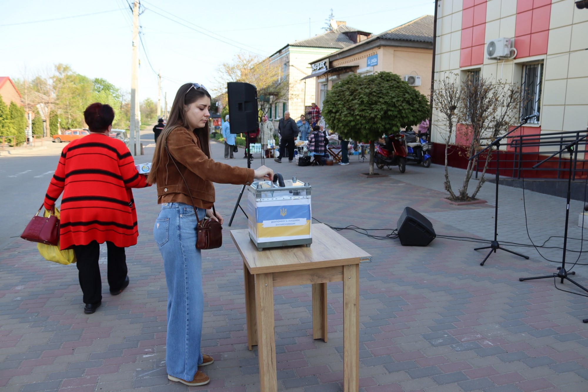 У Добровеличківці на благодійному ярмарку зібрали 263 000 гривень для 40-ї бригади ЗСУ
