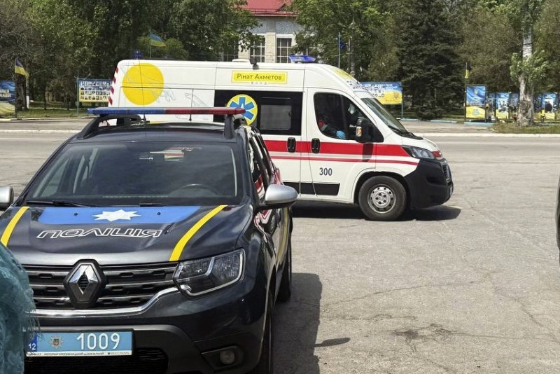 У Світловодській міській раді стався збройний інцидент: двоє поранених, перший заступник міського голови затриманий