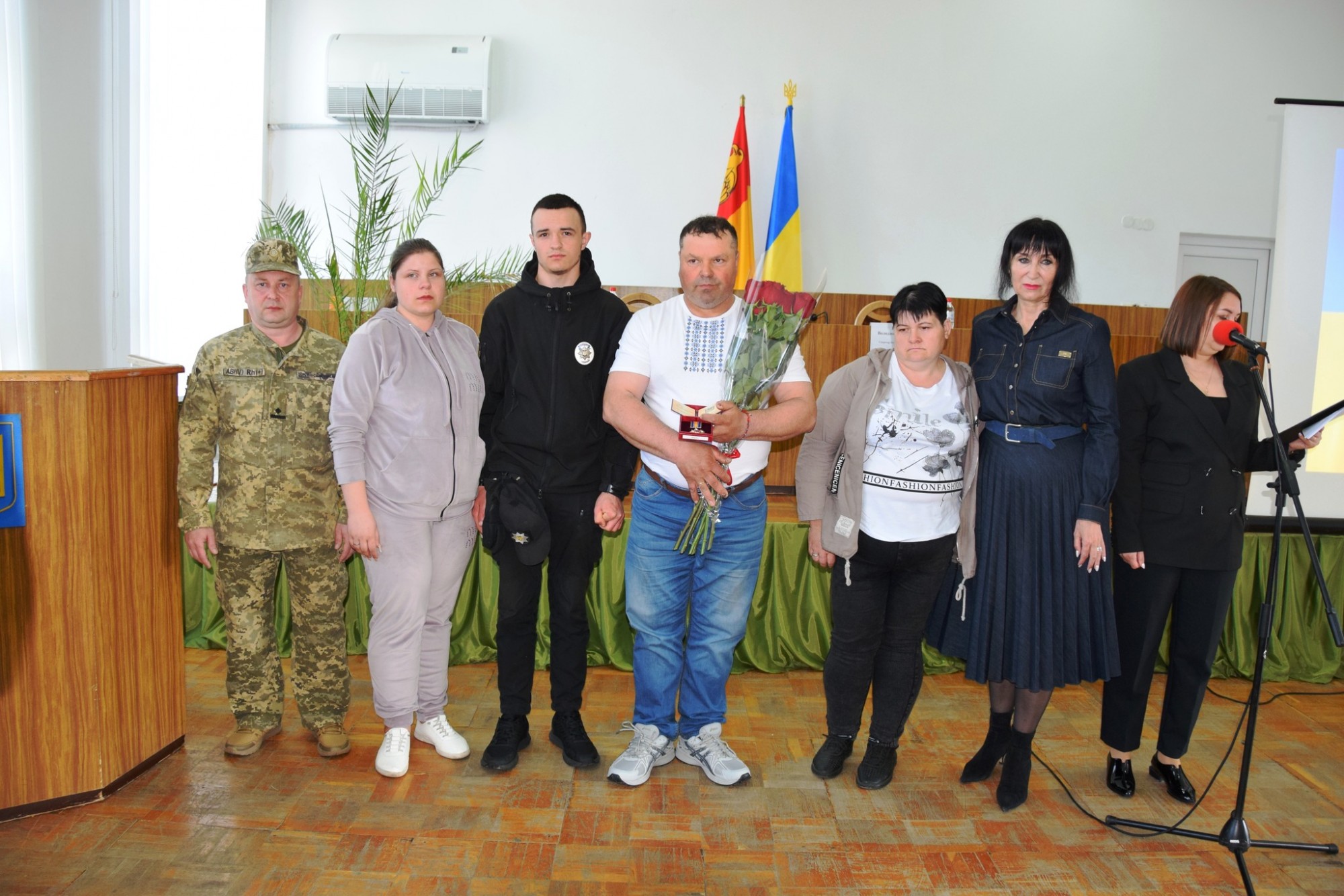 У Петрівській громаді вшанували героїв та вручили державні нагороди їхнім родинам