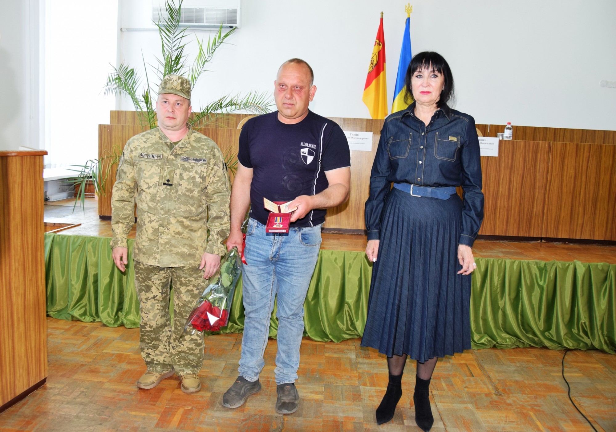У Петрівській громаді вшанували героїв та вручили державні нагороди їхнім родинам