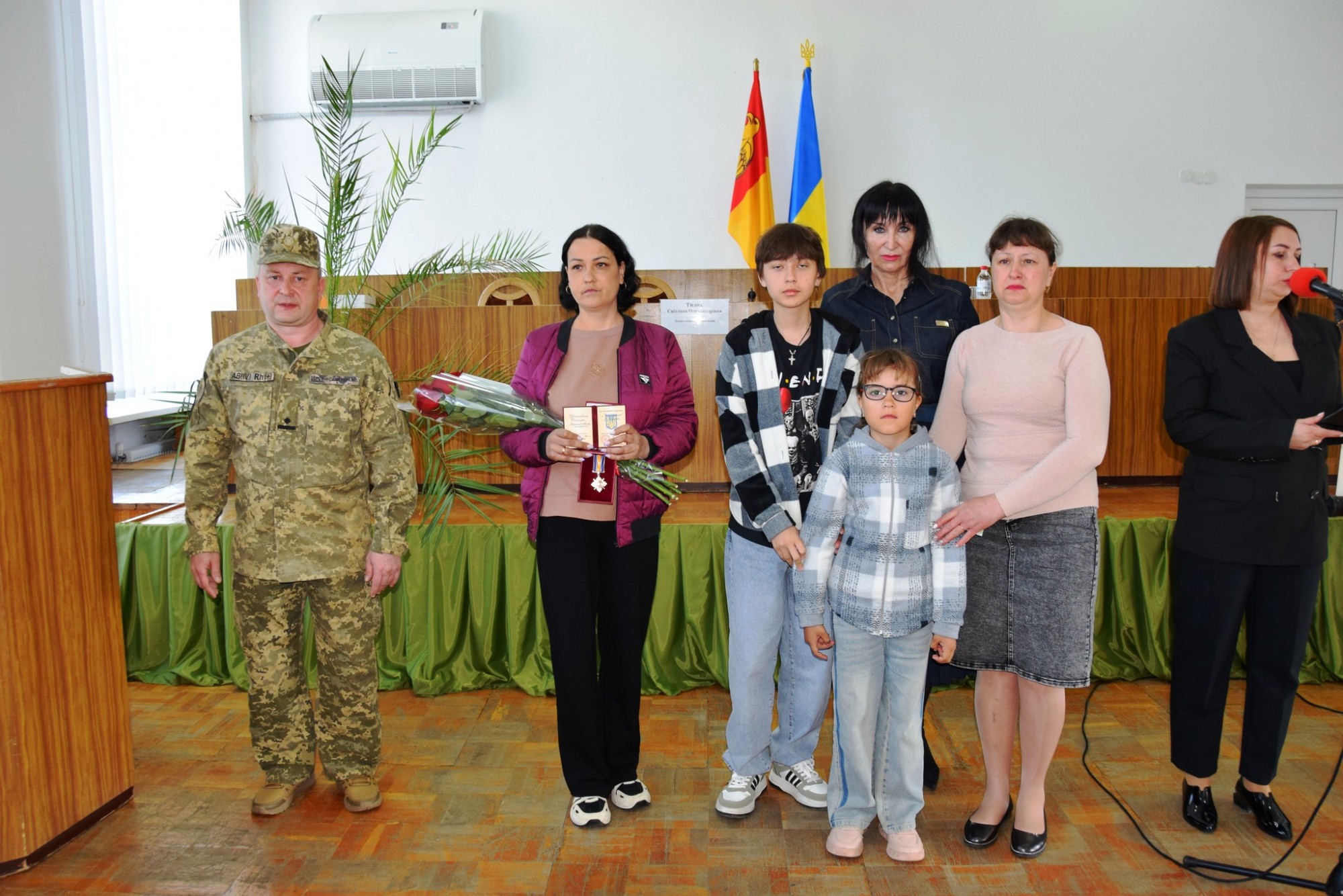 У Петрівській громаді вшанували героїв та вручили державні нагороди їхнім родинам