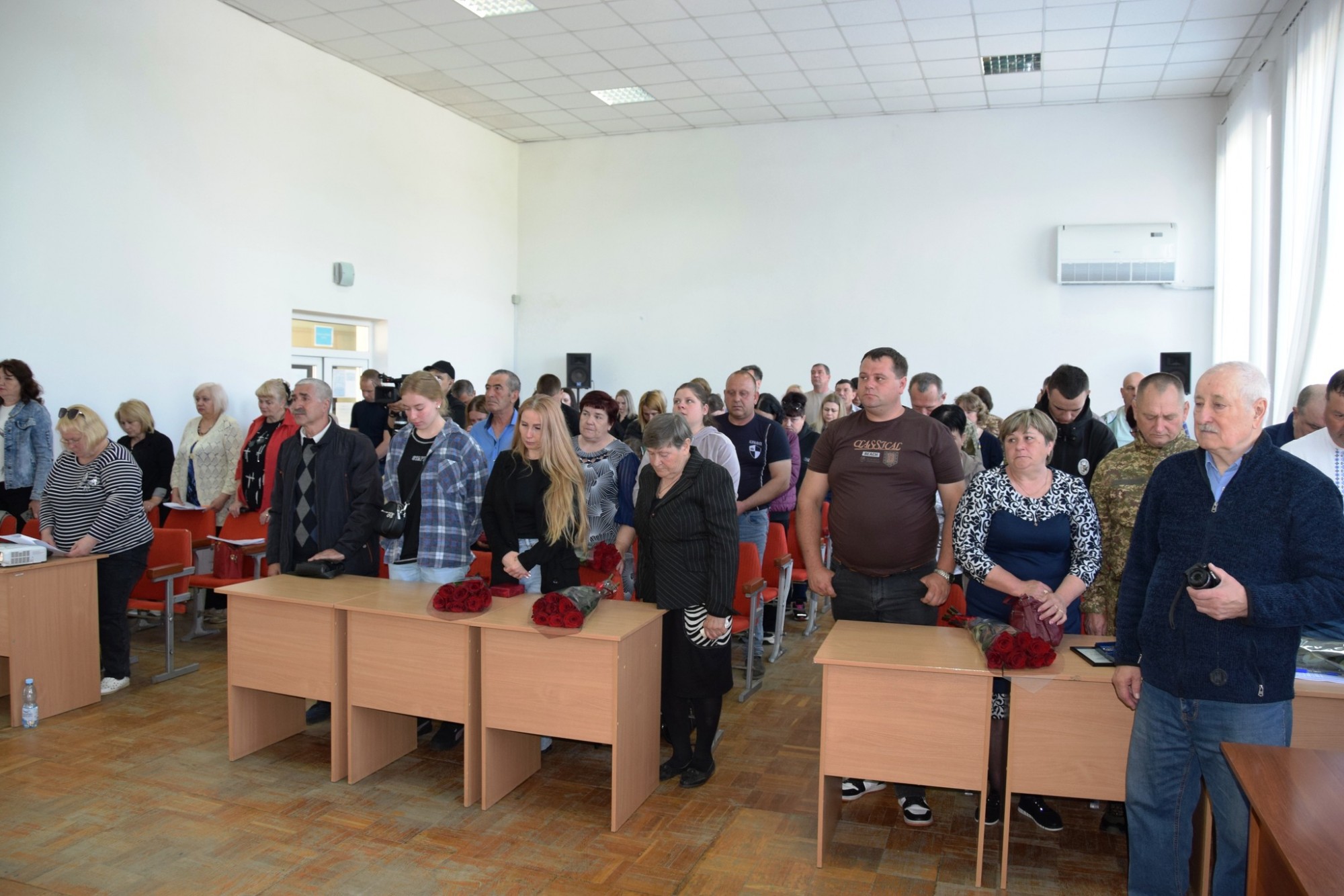 У Петрівській громаді вшанували героїв та вручили державні нагороди їхнім родинам