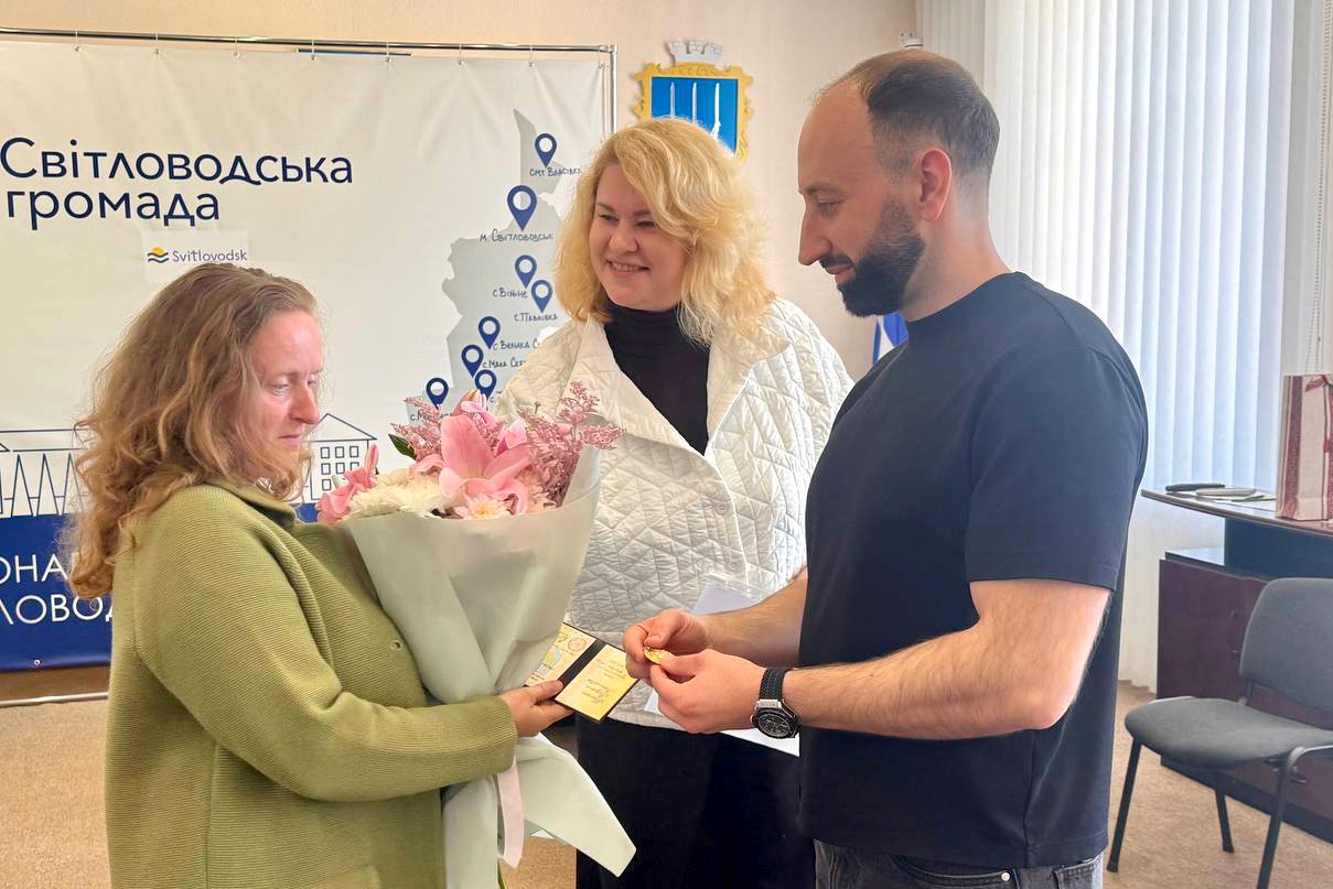 Чотирьом мешканкам Світловодської громади присвоєно звання «Мати-героїня»