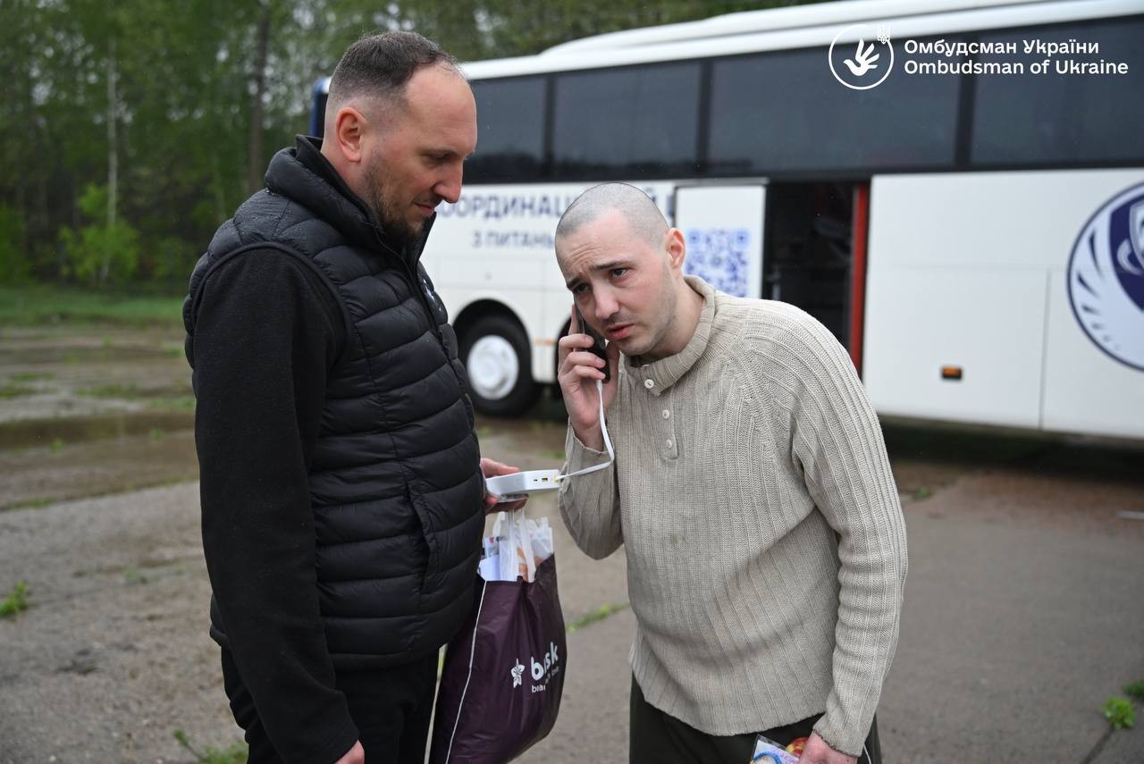 205 українців повернулися з російського полону: перший етап обміну 1000 на 1000