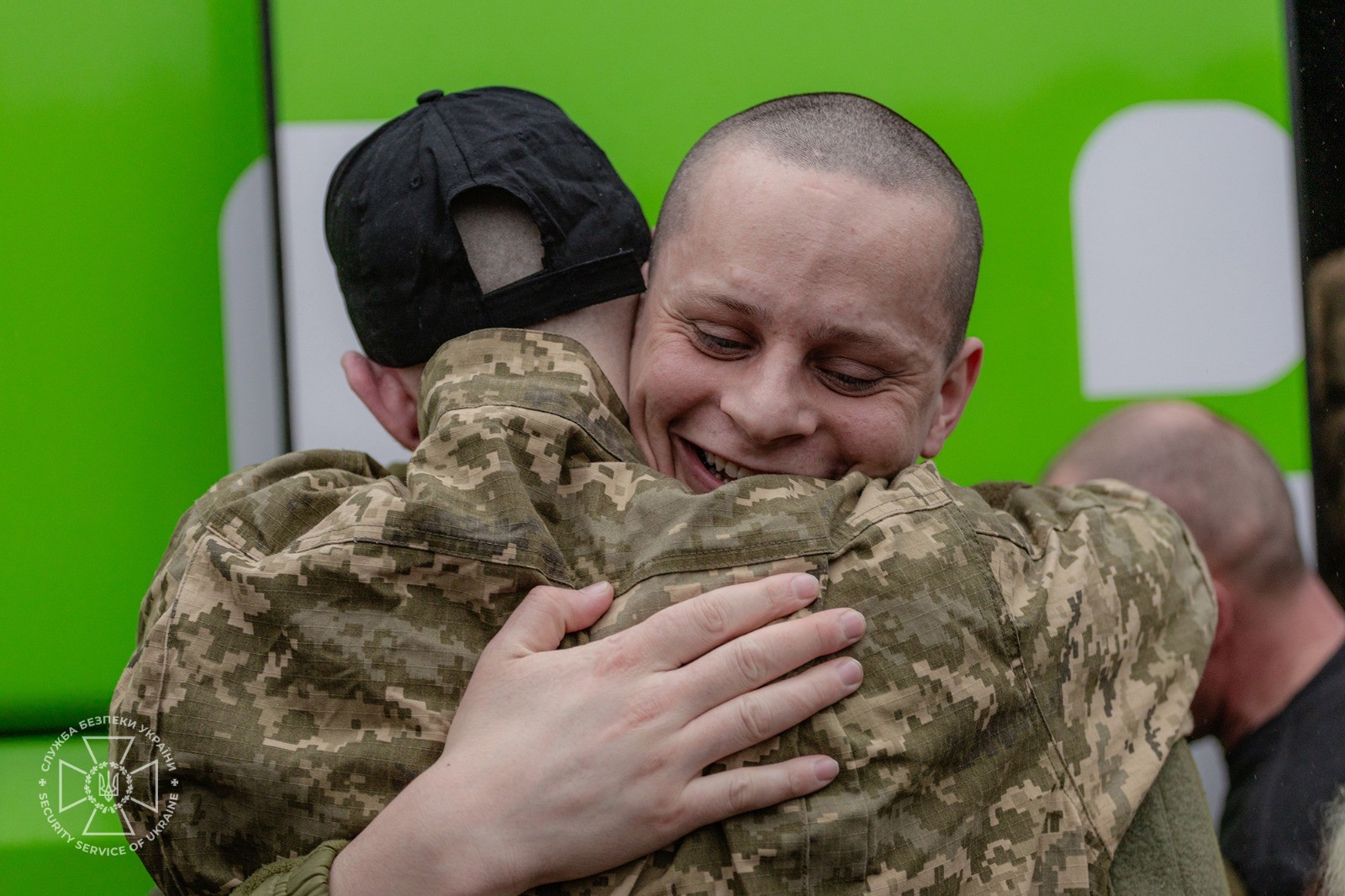 205 українців повернулися з російського полону: перший етап обміну 1000 на 1000