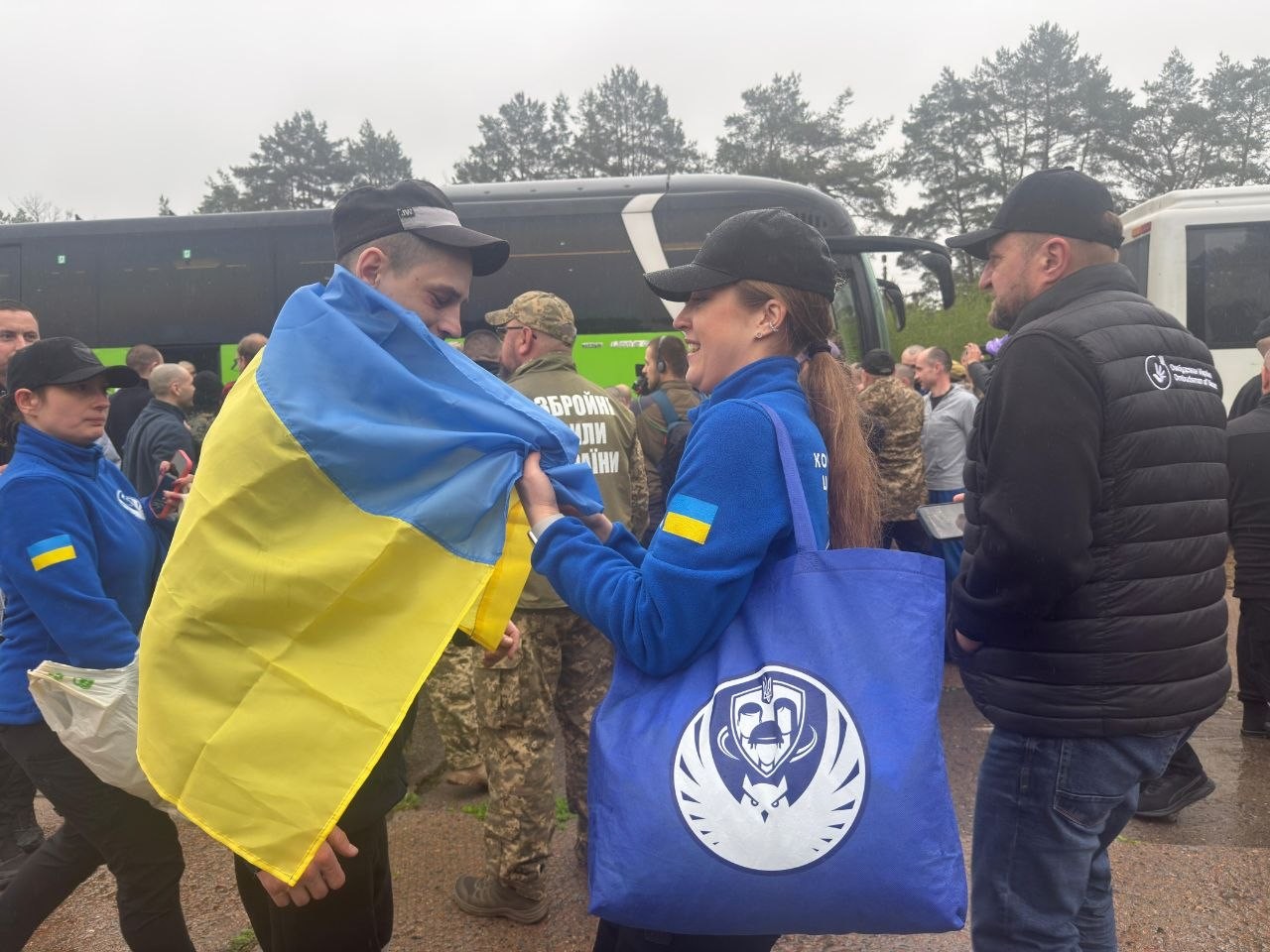 205 українців повернулися з російського полону: перший етап обміну 1000 на 1000