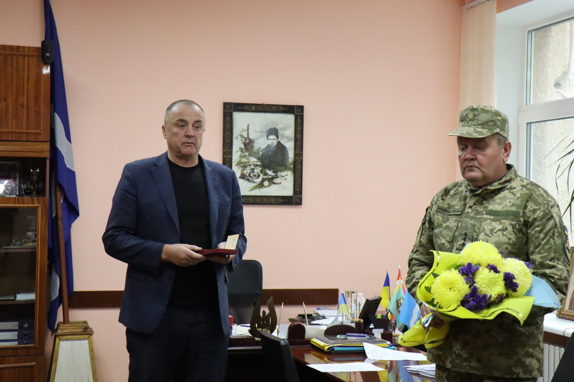 В Онуфріївці родині загиблого захисника Владислава Шарлая вручили орден «За мужність»